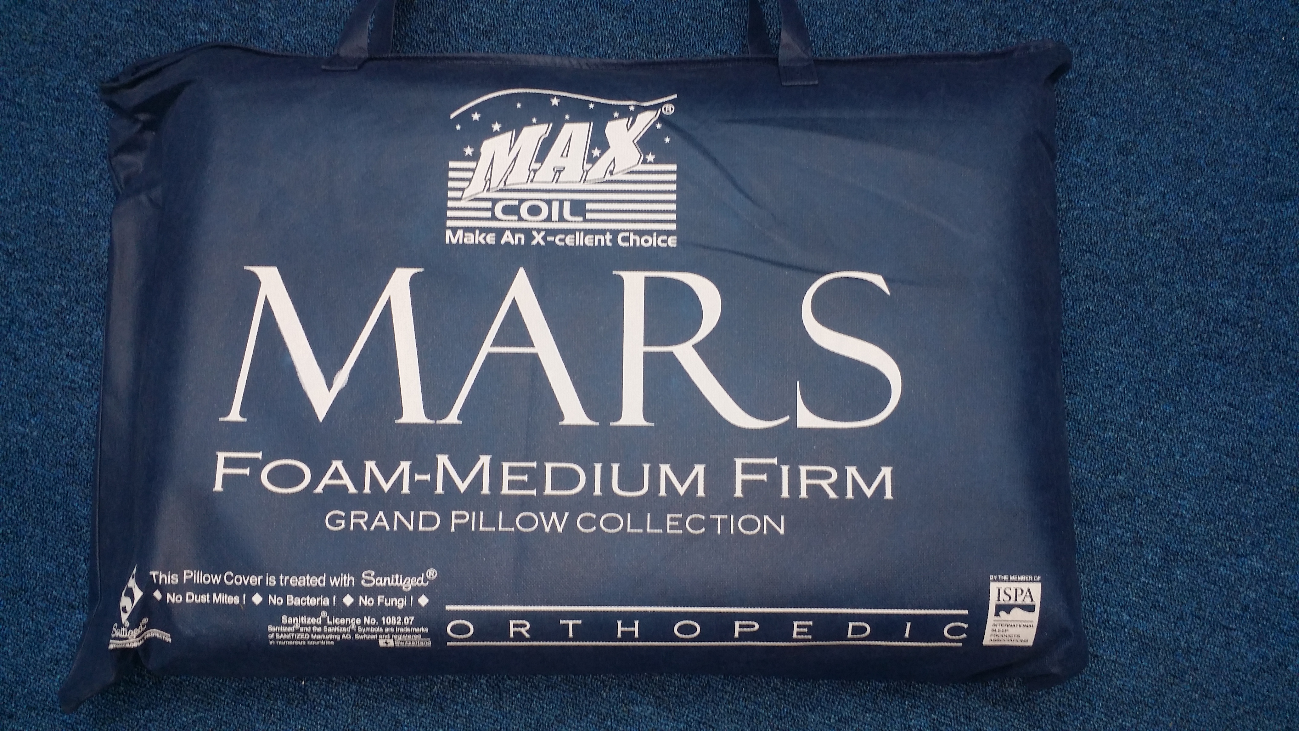 Mars Foam Pillow - Medium Firm